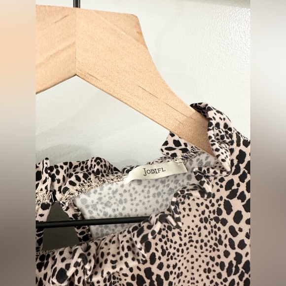 Jodifl Long Sleeve Animal Print Blouse Brown Size Medium - Picture 6 of 7
